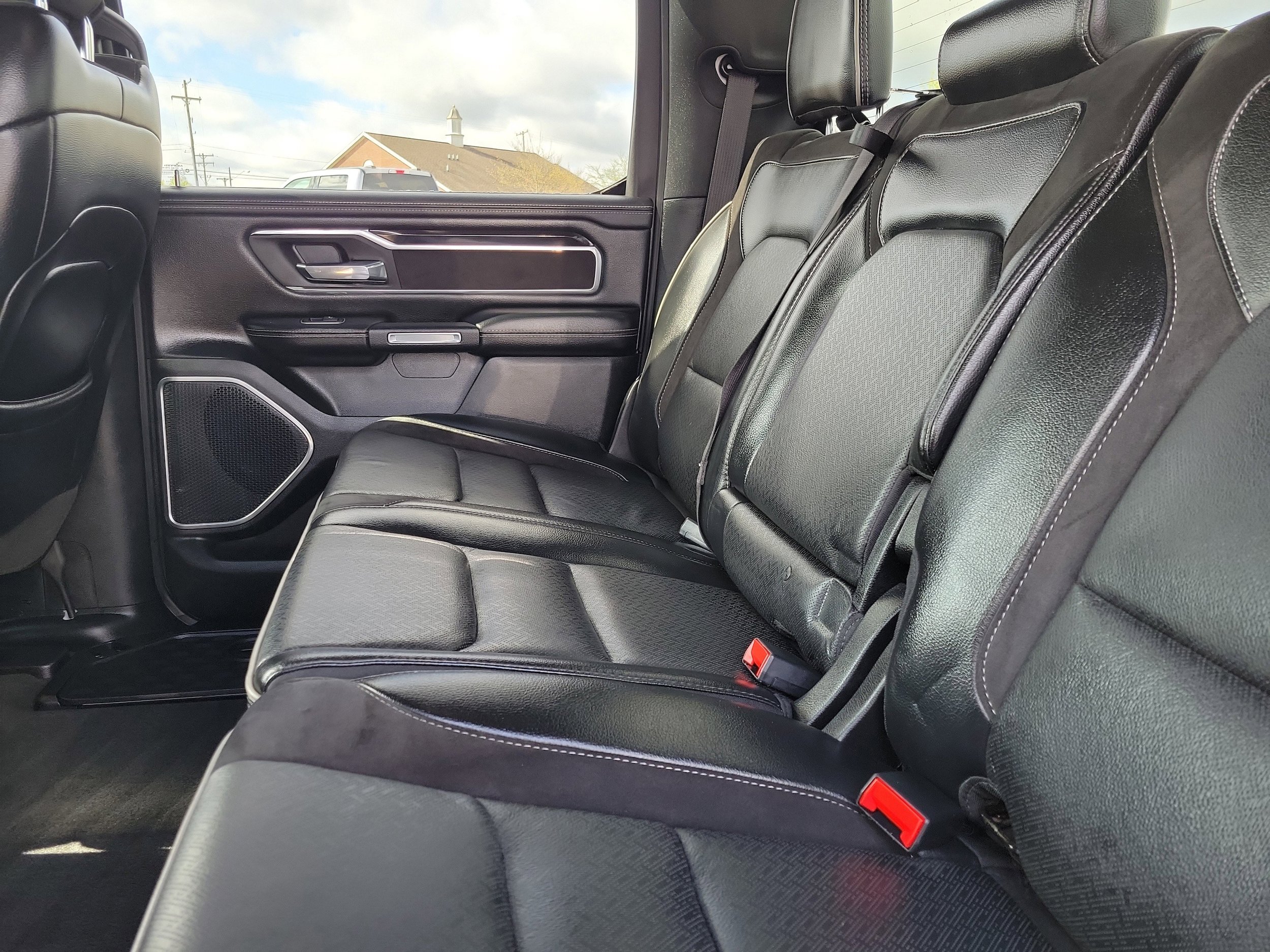 Used 2021 RAM 1500 Laramie w/ Sport Appearance Package AWD/4WD image 12