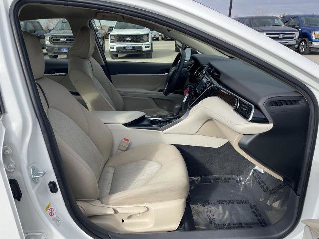 Used 2018 Toyota Camry LE image 18