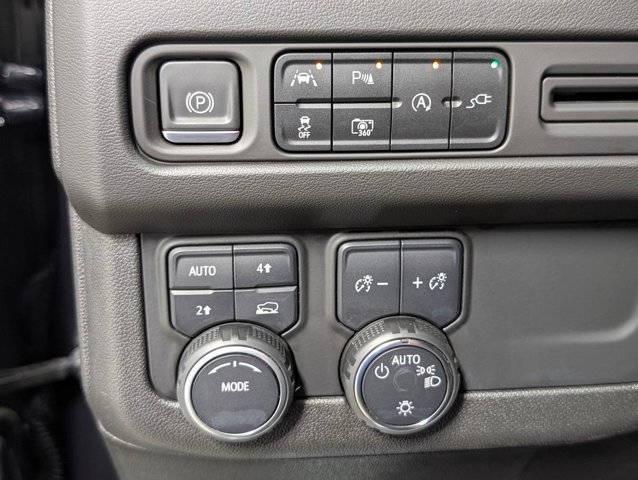 Used 2022 Chevrolet Tahoe RST w/ Luxury Package AWD/4WD image 11