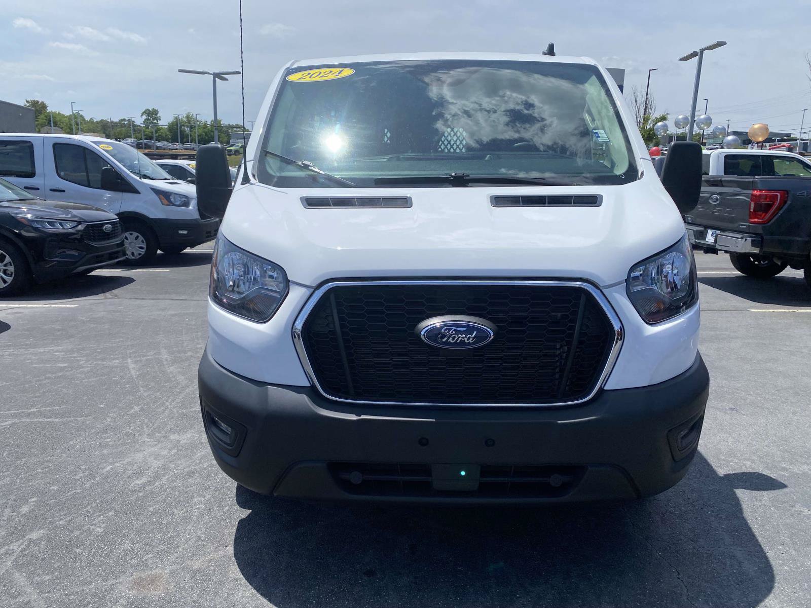 Certified 2024 Ford Transit 250 Low Roof w/ Exterior Upgrade Package RWD image 2