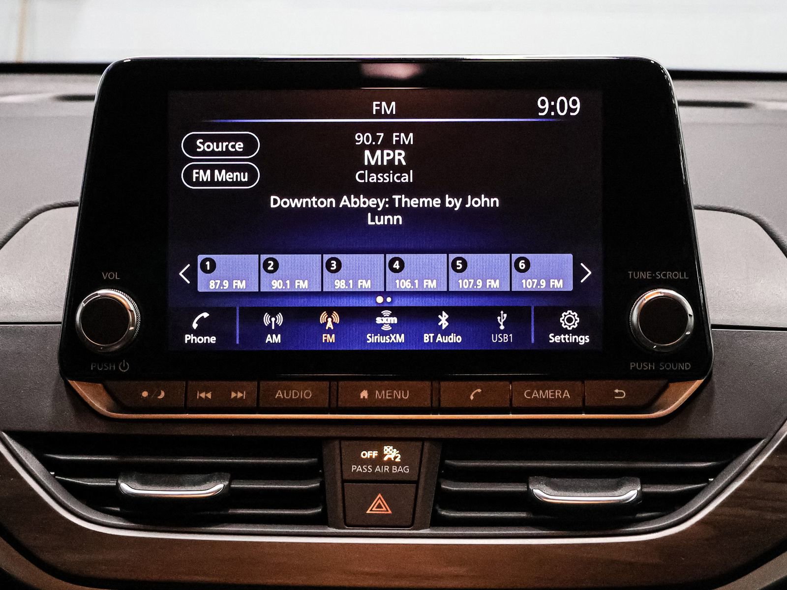 Used 2024 Nissan Altima 2.5 SV image 25