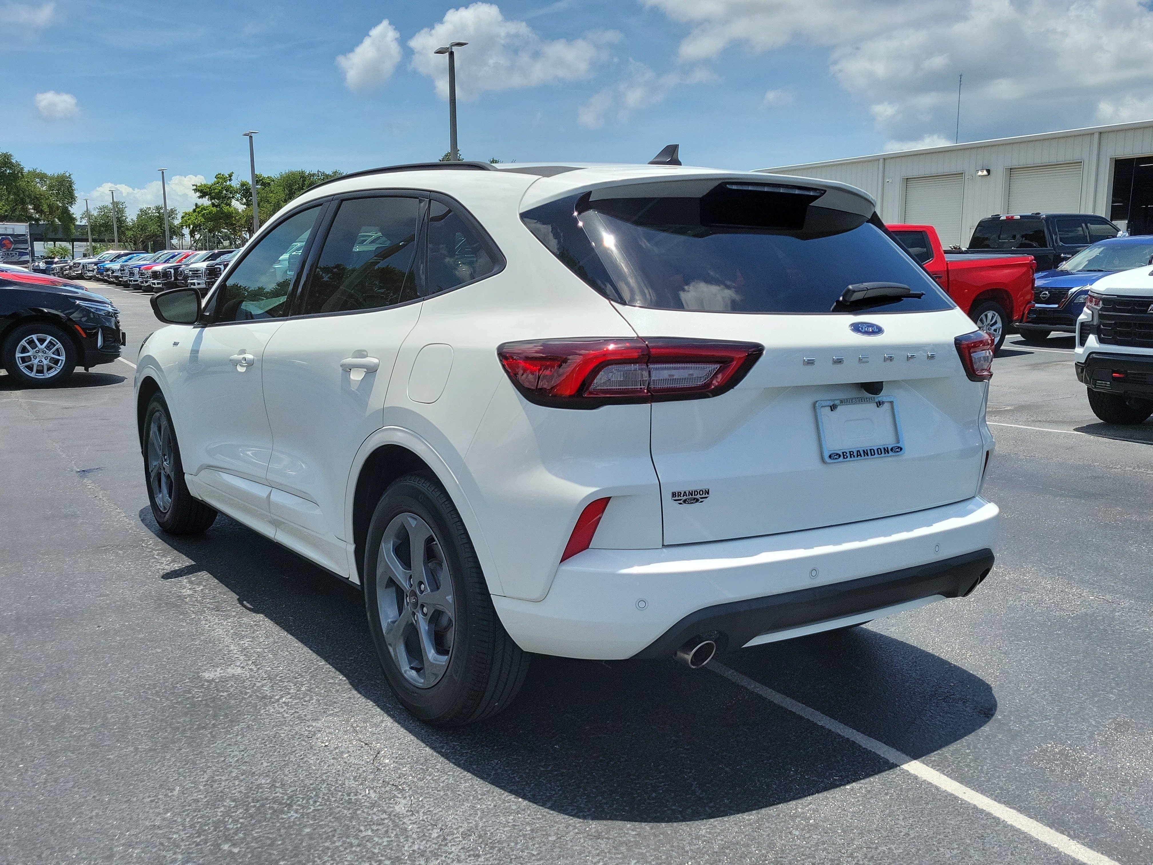 Certified 2023 Ford Escape ST-Line w/ Tech Pack #1 FWD image 8