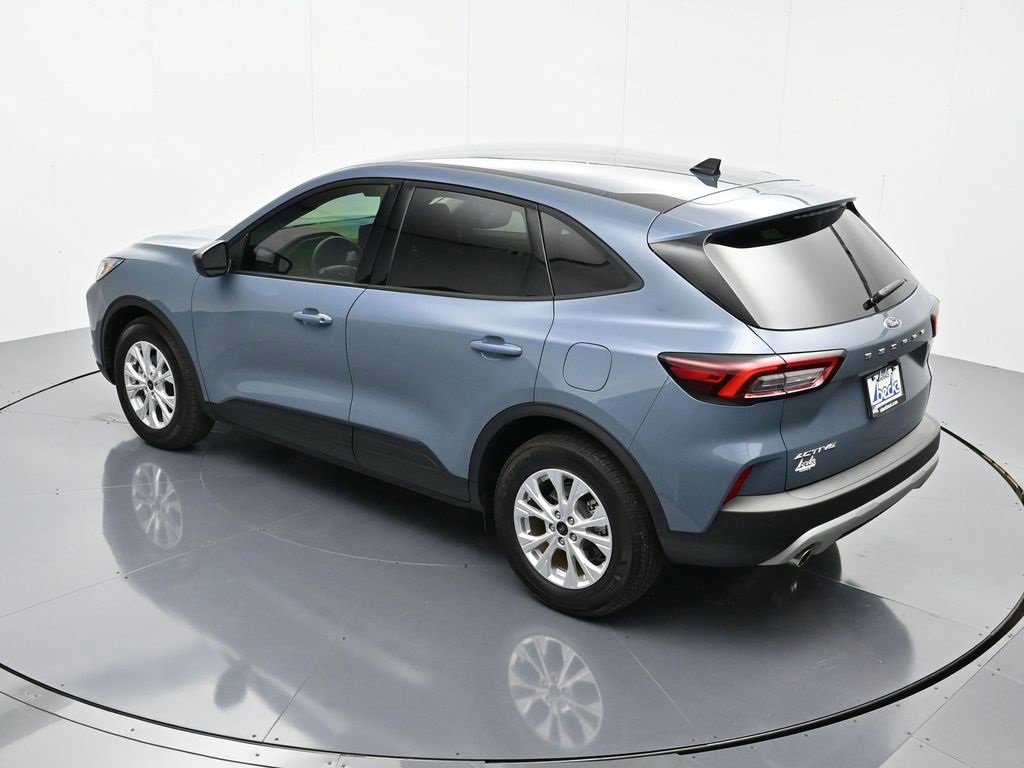 Certified 2025 Ford Escape Active image 8