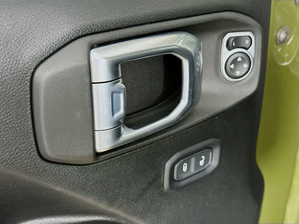 Used 2022 Jeep Wrangler Unlimited Sport AWD/4WD image 29