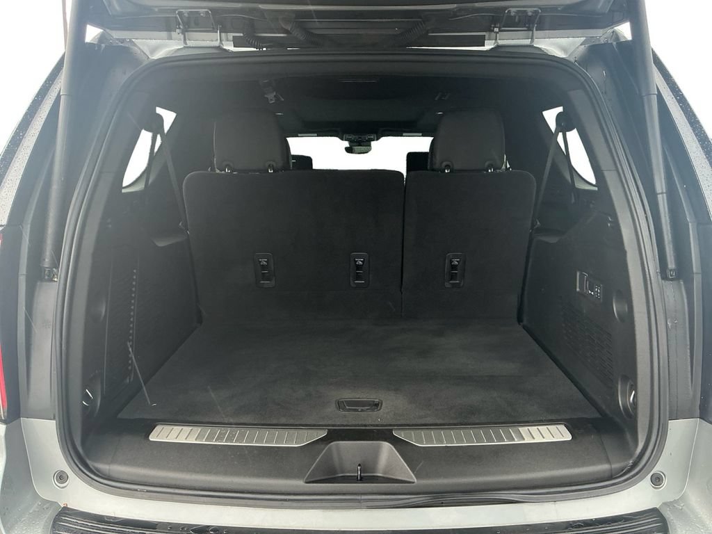 Used 2024 Chevrolet Suburban High Country w/ Advanced Technology Package AWD/4WD image 24
