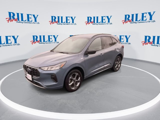 Certified 2024 Ford Escape ST-Line w/ Tech Pack #1 AWD/4WD image 4