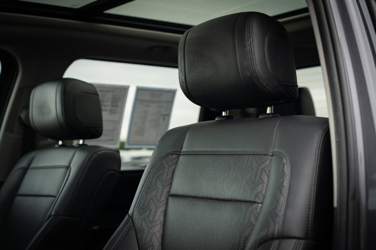 Used 2022 Toyota Tundra Limited w/ TRD Off-Road Package AWD/4WD image 34