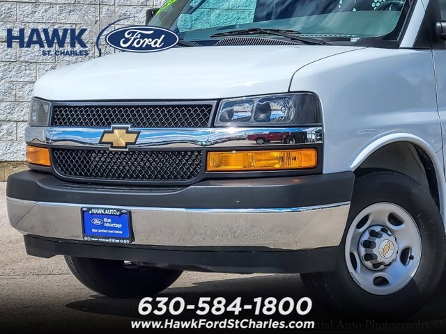 Used 2024 Chevrolet Express 2500 w/ Driver Convenience Package RWD image 2