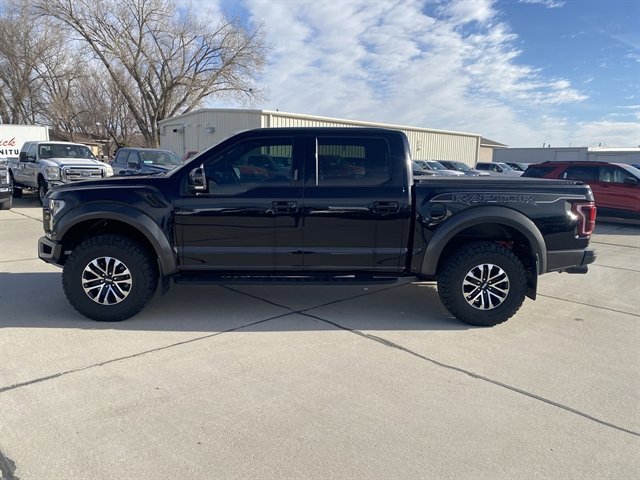 Certified 2020 Ford F150 Raptor w/ Equipment Group 802A Luxury image 2