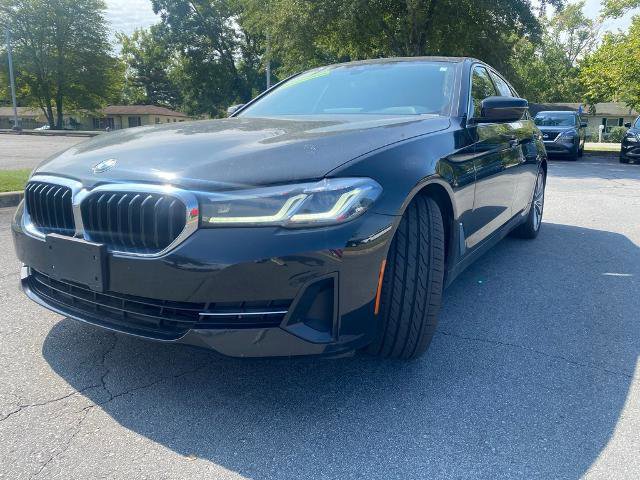 Used 2022 BMW 530i w/ Convenience Package image 3