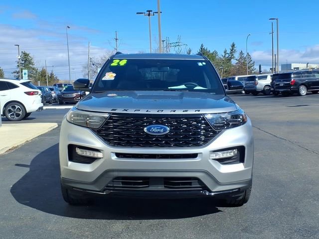 Certified 2024 Ford Explorer ST-Line w/ Class IV Trailer Tow Package AWD/4WD image 6