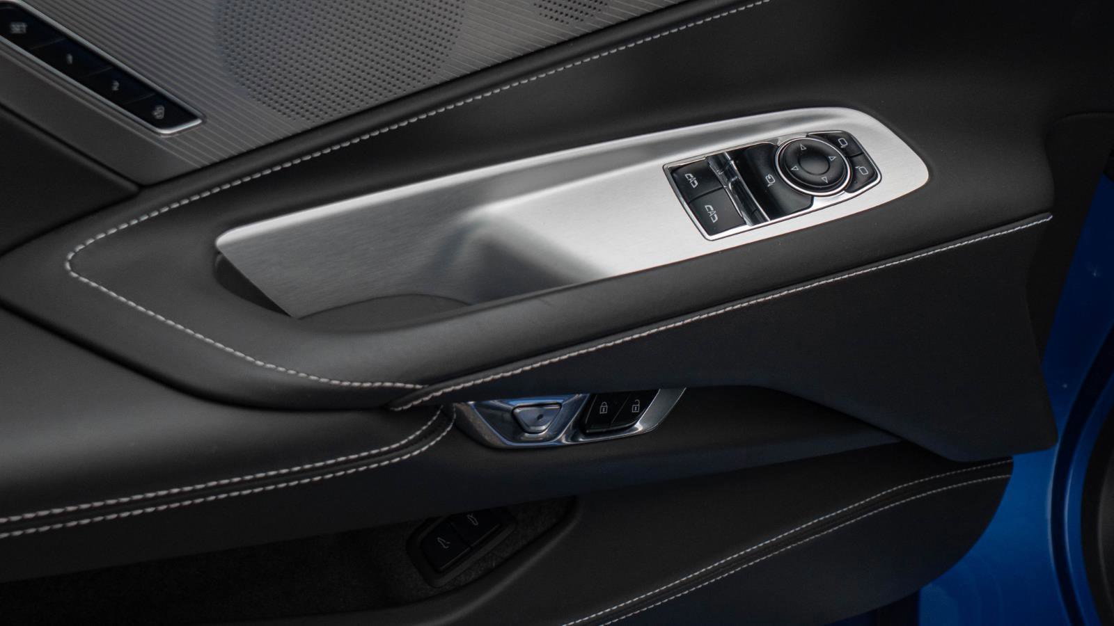 Used 2023 Chevrolet Corvette Stingray Premium Cpe w/ Z51 Performance Package image 12