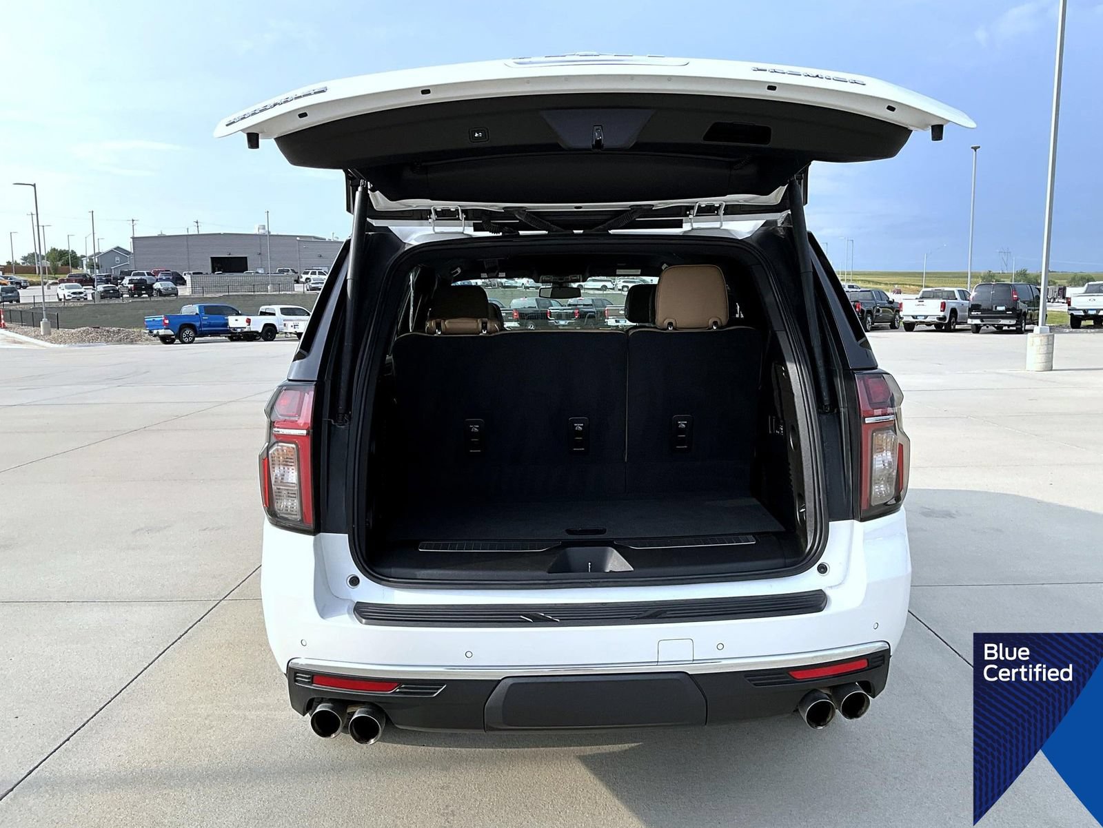 Used 2022 Chevrolet Tahoe Premier AWD/4WD image 24