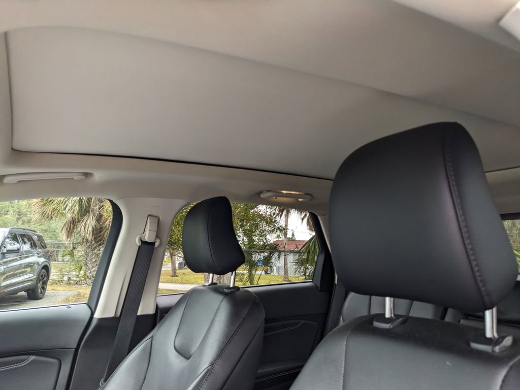 Certified 2022 Ford Edge Titanium w/ Equipment Group 301A image 22