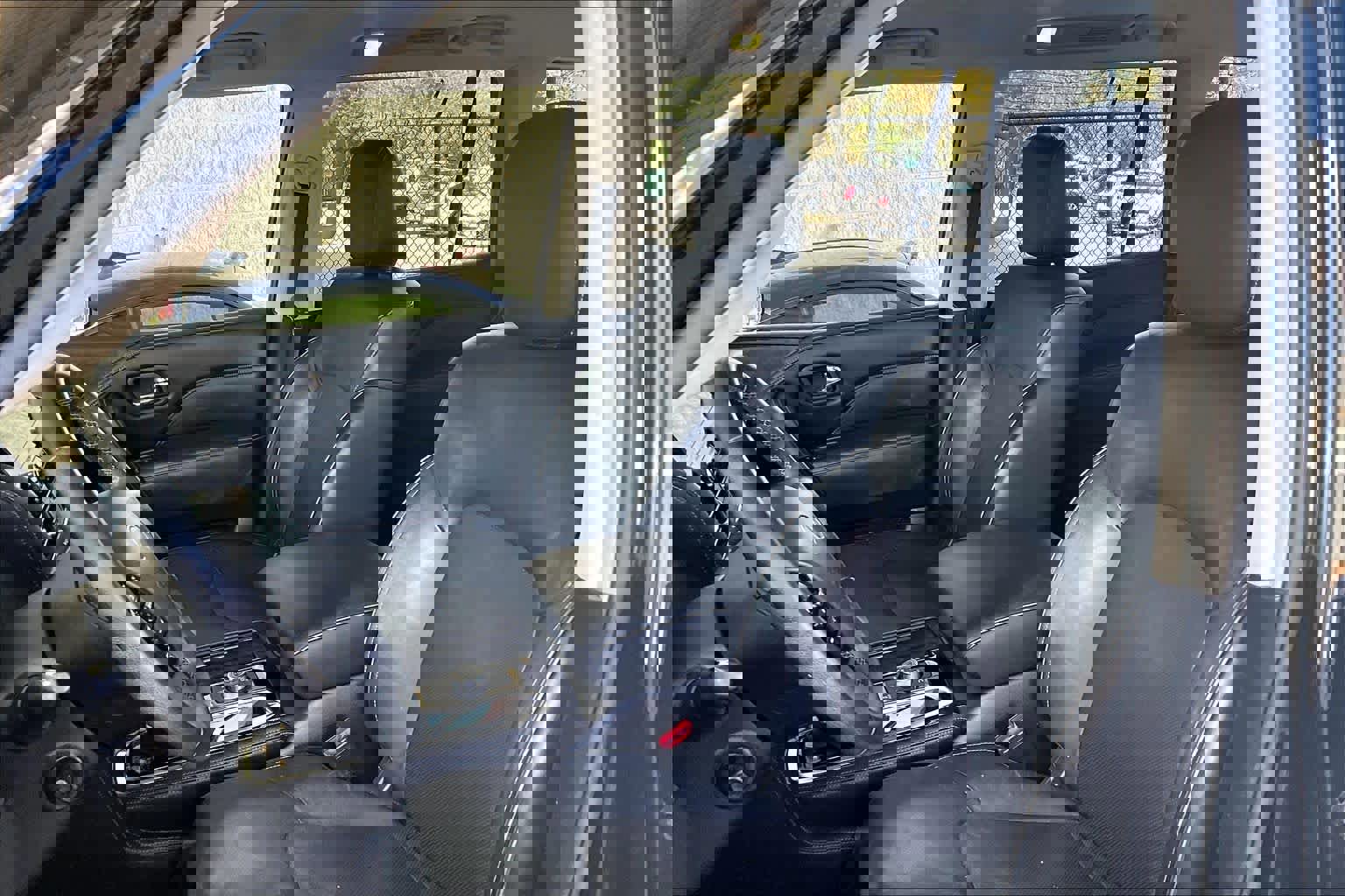 Used 2023 INFINITI QX80 Luxe w/ Cargo Package image 10