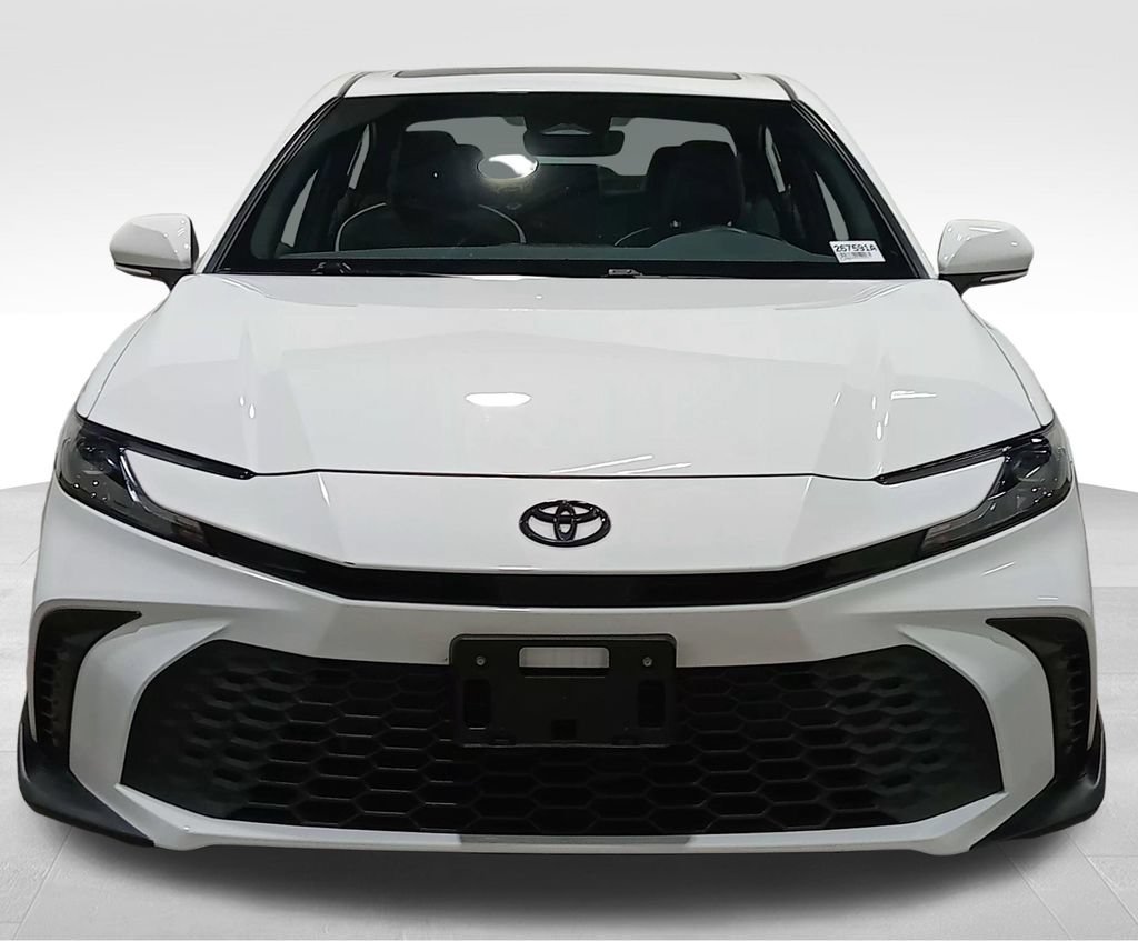Used 2025 Toyota Camry SE w/ Convenience Package FWD image 11