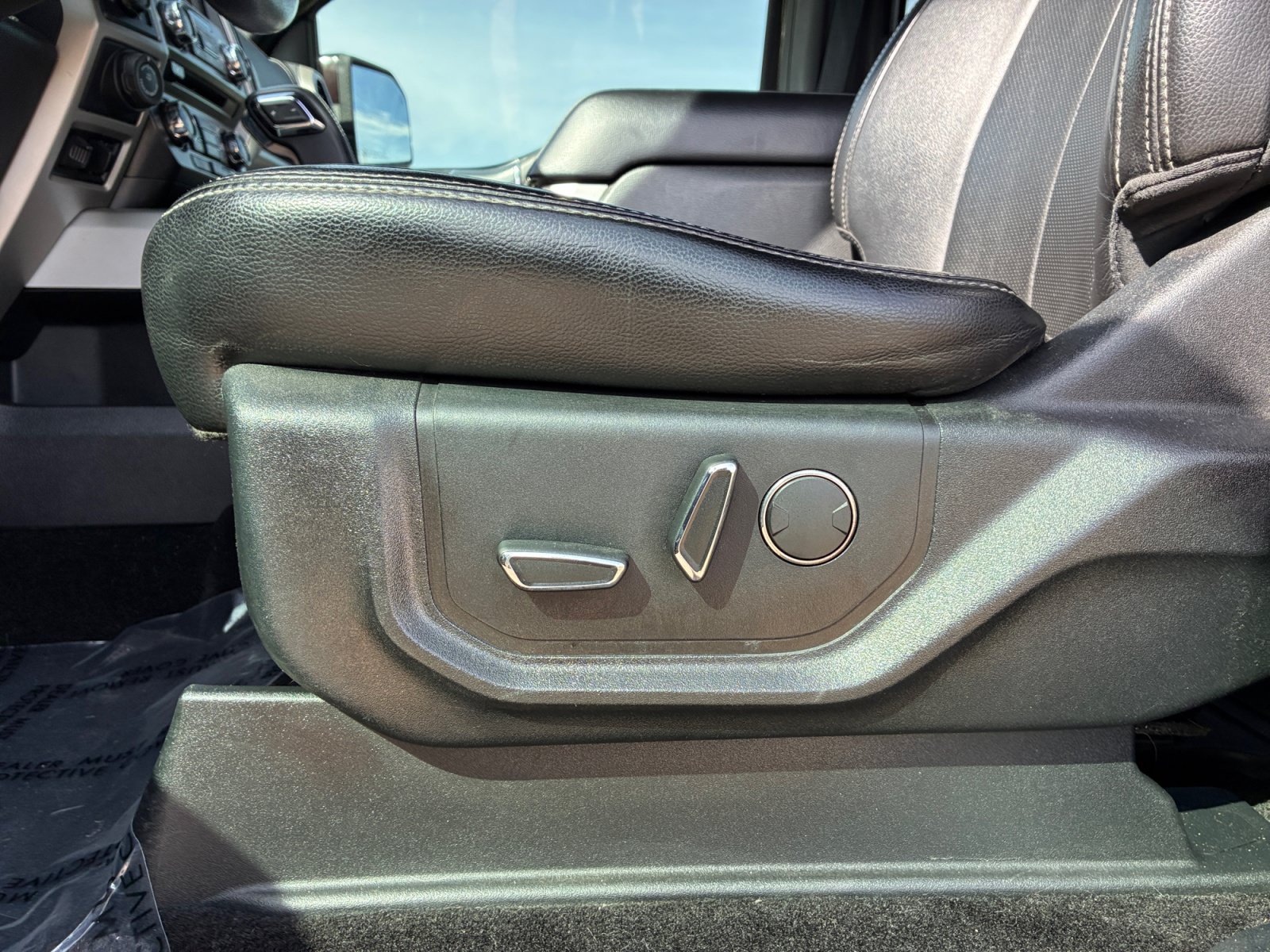 Certified 2018 Ford F150 Lariat AWD/4WD image 14