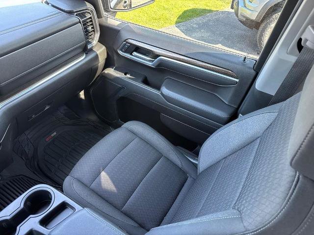 Used 2022 Chevrolet Silverado 1500 LT AWD/4WD image 17