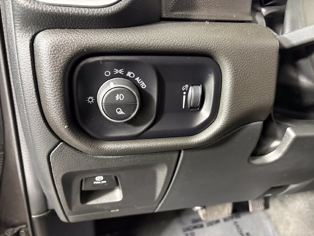 Used 2022 RAM 1500 Big Horn AWD/4WD image 14