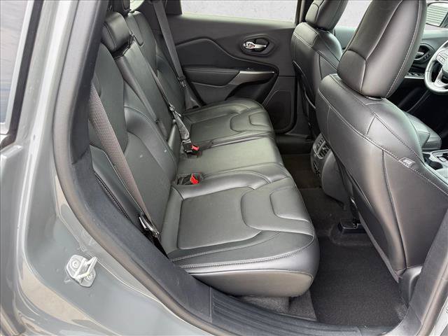 Used 2020 Jeep Cherokee Limited AWD/4WD image 20