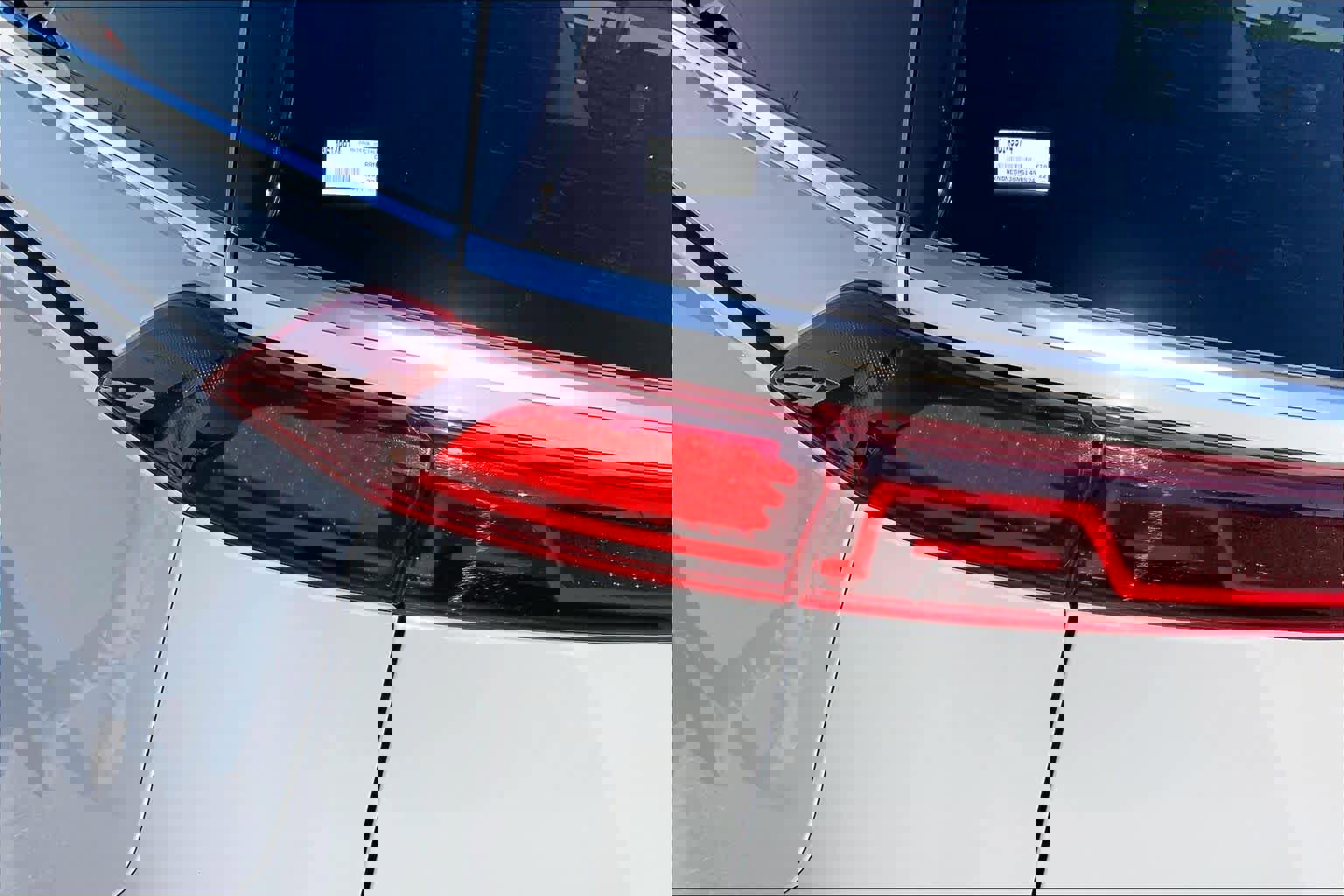 Used 2022 Kia Carnival SX Prestige image 28