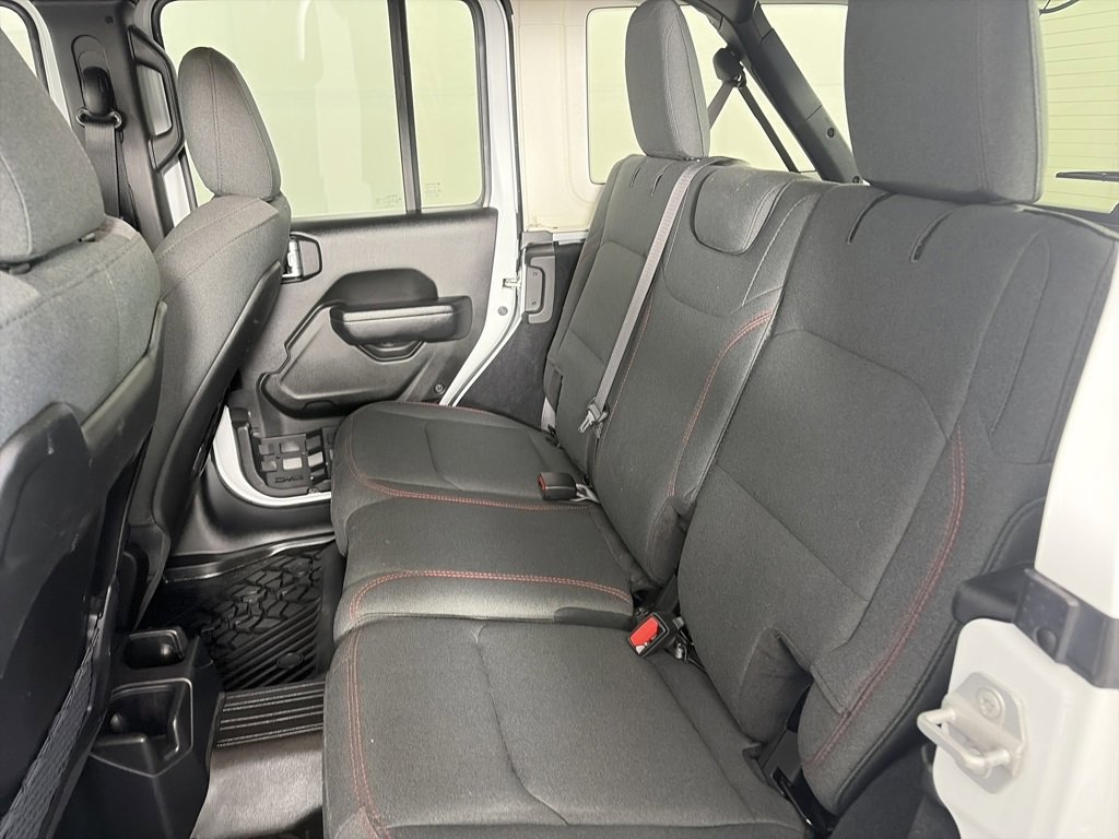 Used 2024 Jeep Wrangler Unlimited Rubicon w/ Technology Group image 13
