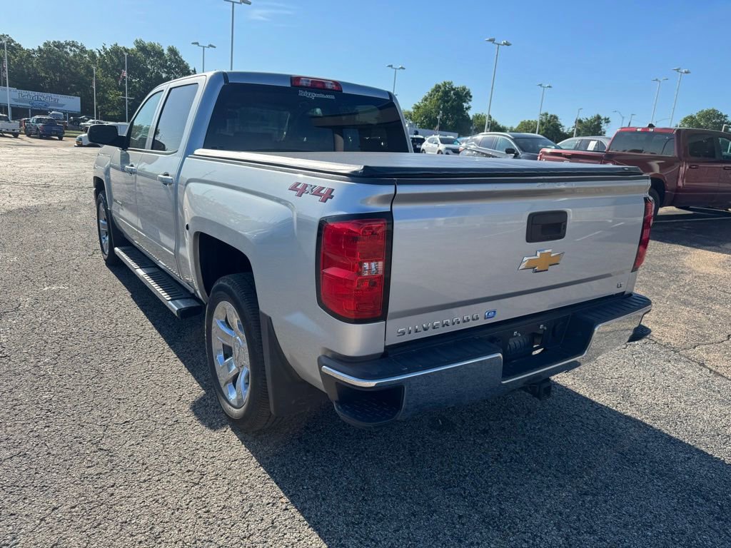 Used 2018 Chevrolet Silverado 1500 LT w/ LT Eassist Package AWD/4WD image 4