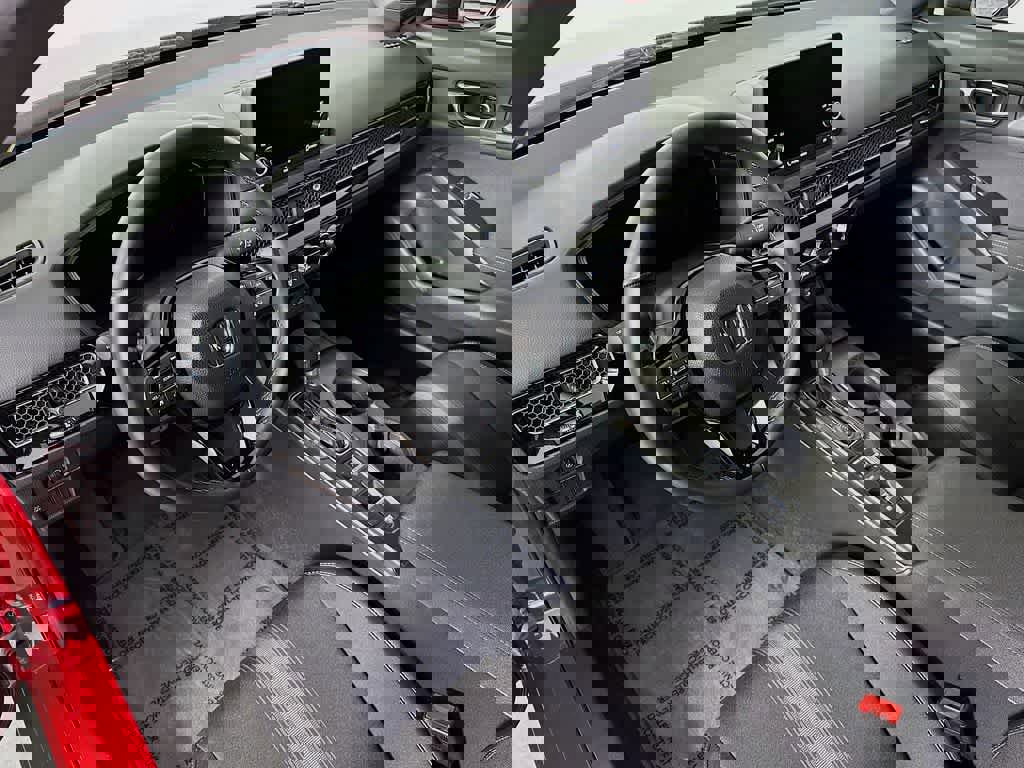 Used 2025 Honda Civic Sport image 2