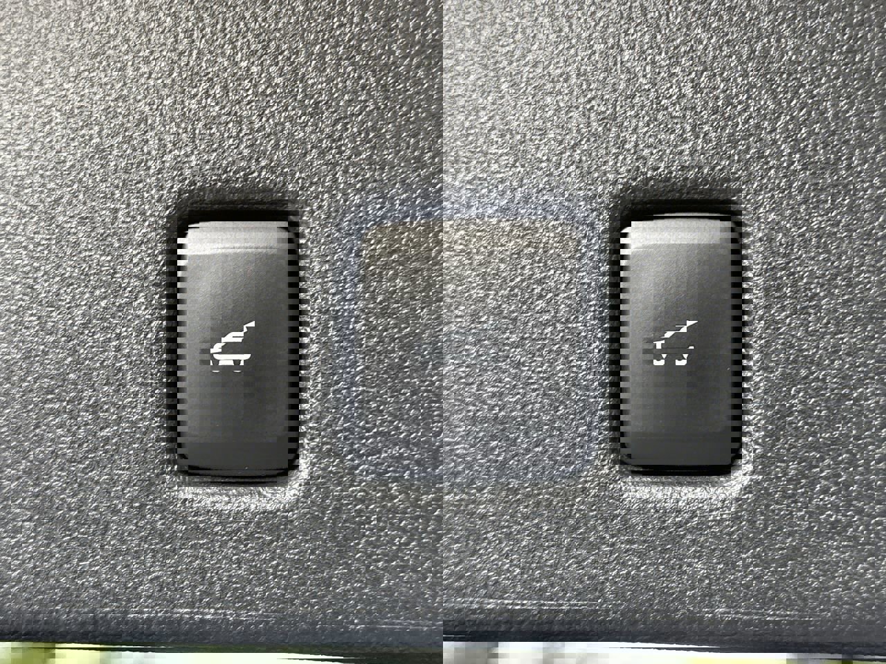 Certified 2022 Ford Escape Titanium image 9