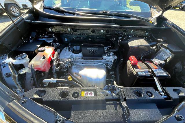 Used 2018 Toyota RAV4 XLE image 18