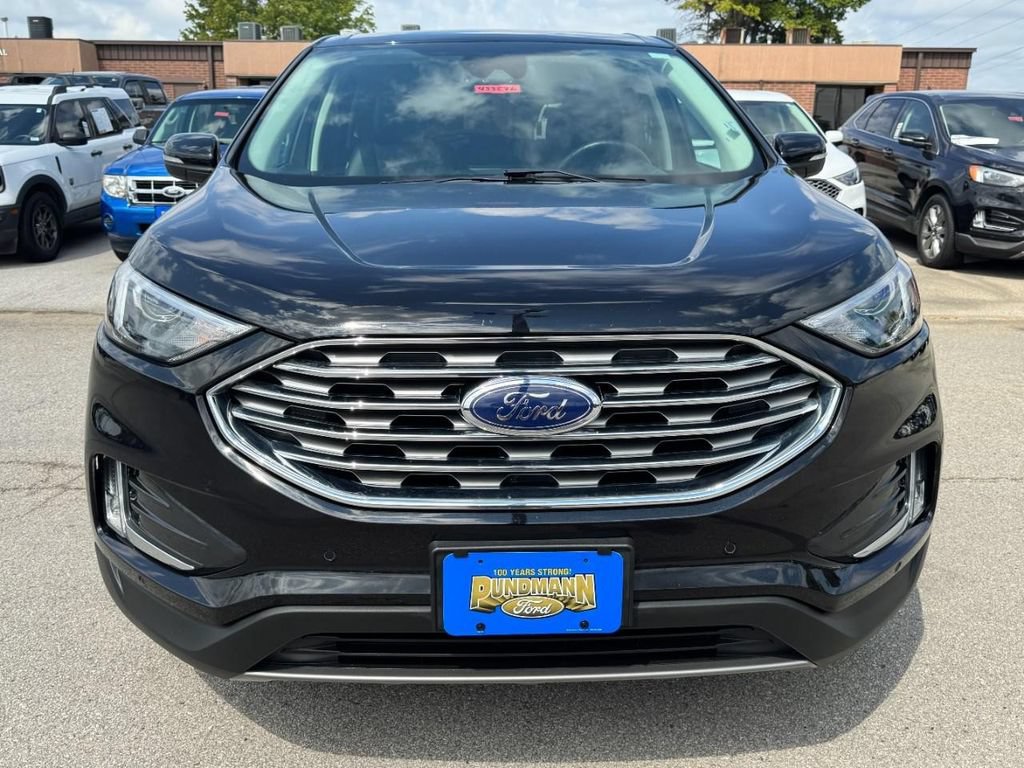 Certified 2024 Ford Edge Titanium AWD/4WD image 9