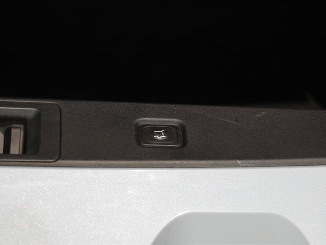 Certified 2025 Ford Expedition Active AWD/4WD image 16