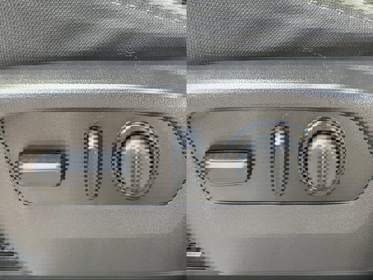 Used 2021 Chevrolet Silverado 1500 RST w/ Convenience Package II image 28