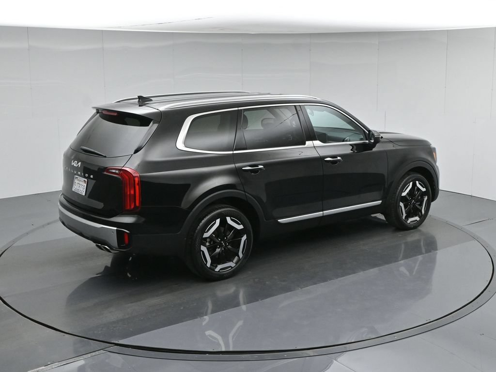 Used 2024 Kia Telluride S FWD image 46