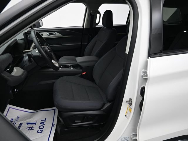 Certified 2025 Ford Explorer Active image 11