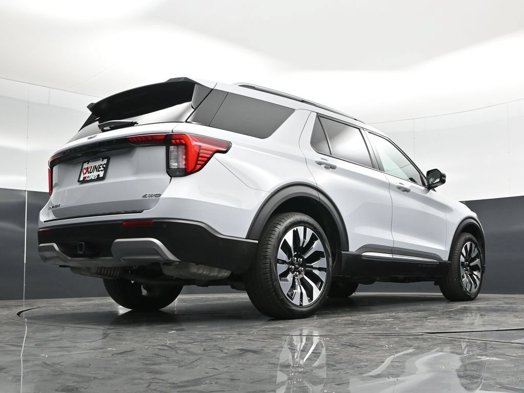 Certified 2025 Ford Explorer Platinum w/ LUX Leather Package AWD/4WD image 47