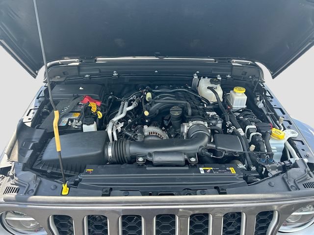 Used 2022 Jeep Gladiator Overland w/ LED Lighting Group AWD/4WD image 38