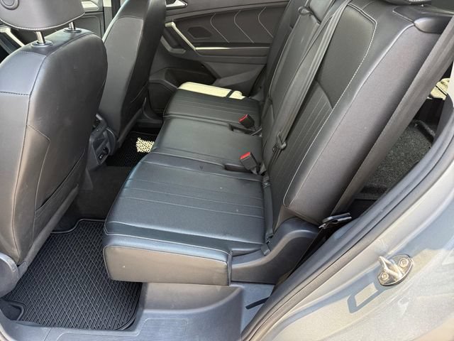 Used 2023 Volkswagen Tiguan SE FWD image 12
