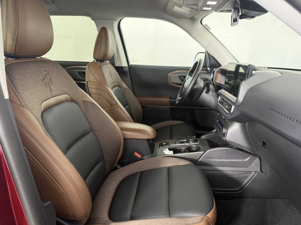 Certified 2025 Ford Bronco Sport Outer Banks w/ Outer Banks Tech Package+ AWD/4WD image 10