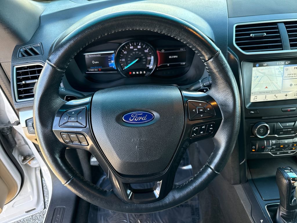 Certified 2017 Ford Explorer XLT w/ Equipment Group 202A image 15