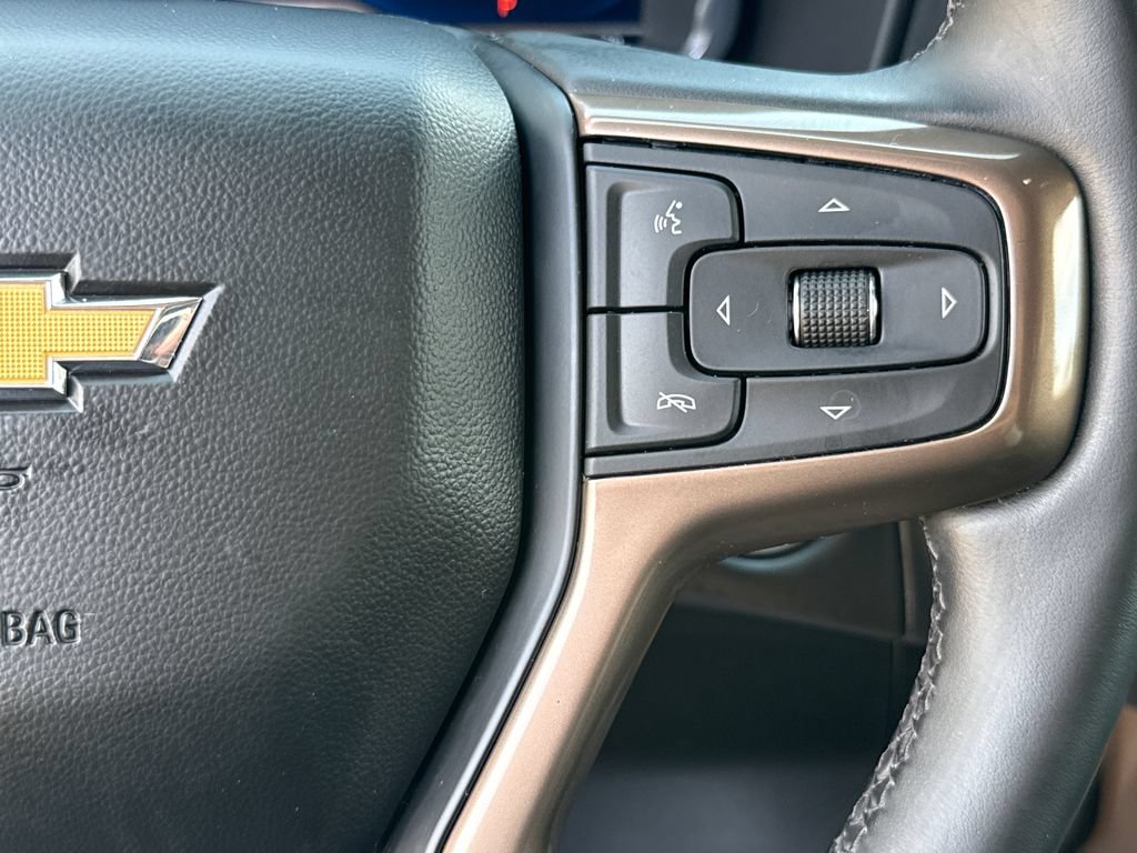 Used 2024 Chevrolet Suburban High Country AWD/4WD image 18