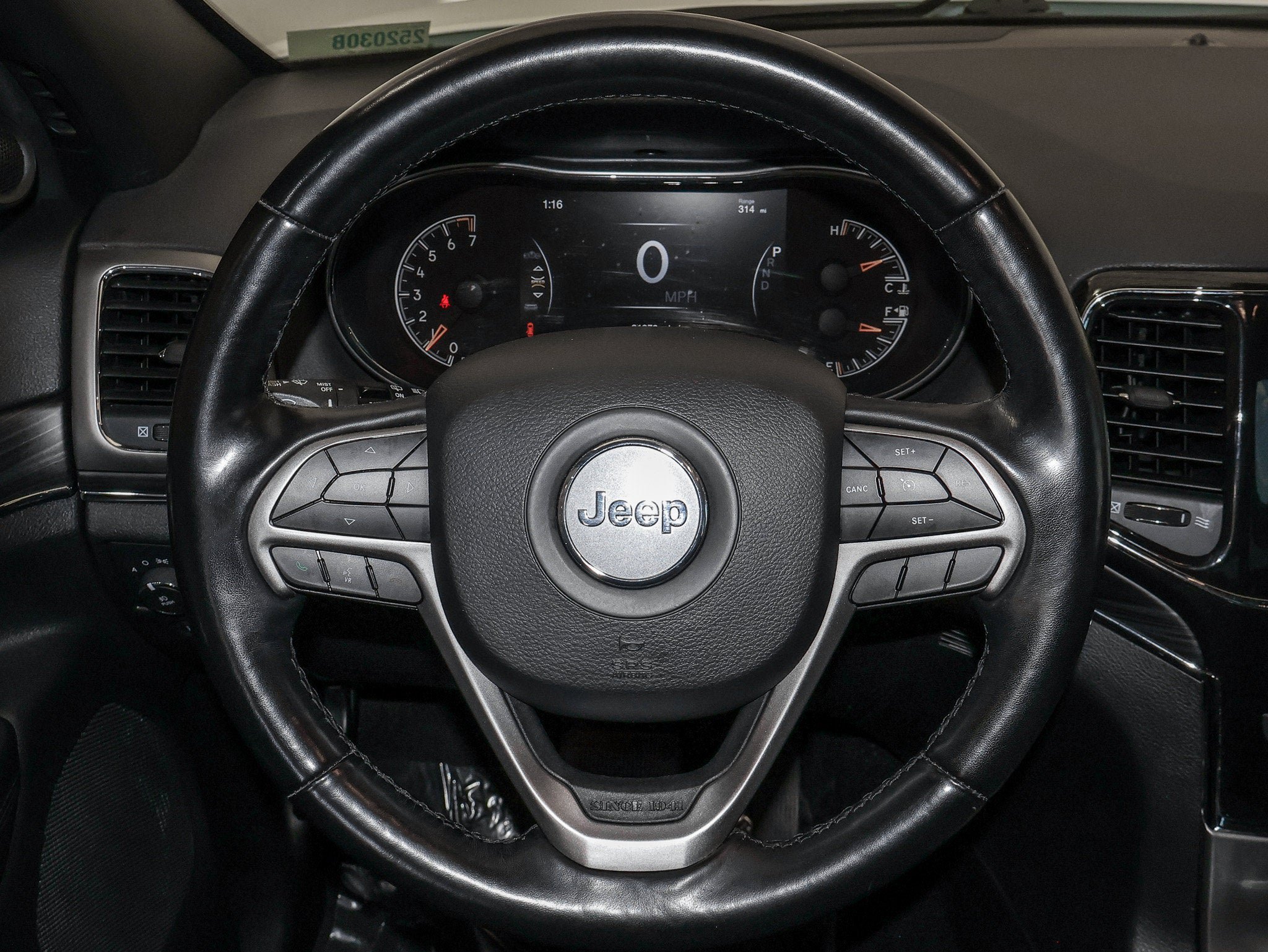 Used 2022 Jeep Grand Cherokee Limited AWD/4WD image 26