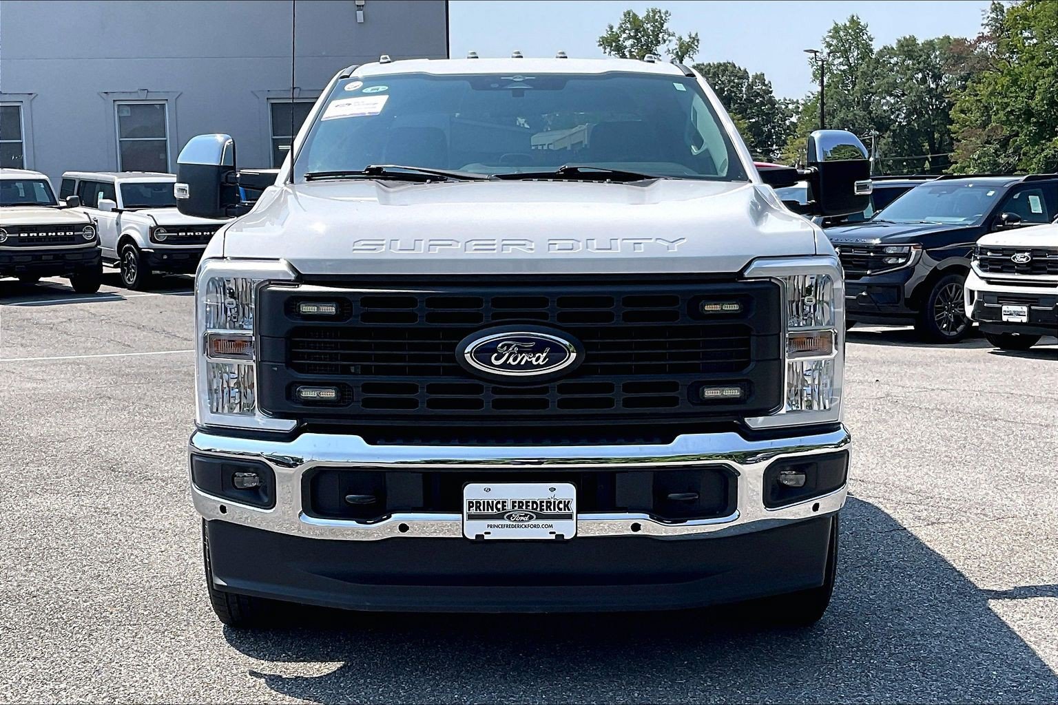 Certified 2023 Ford F250 XL AWD/4WD image 2