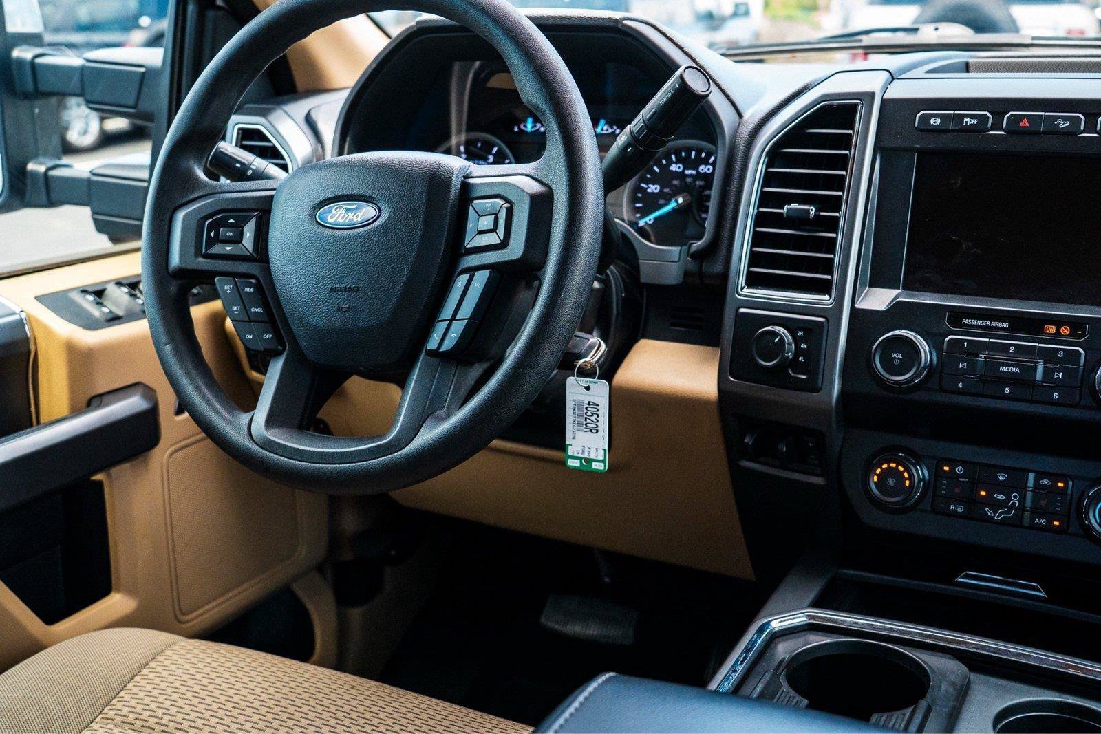 Certified 2019 Ford F350 XLT w/ XLT Premium Package AWD/4WD image 29