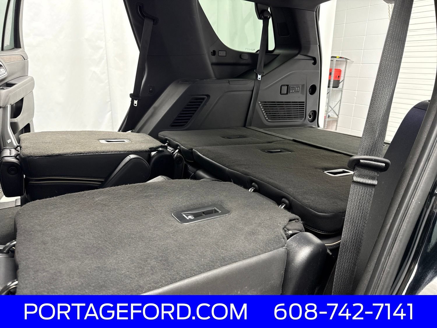 Used 2023 Chevrolet Tahoe Premier AWD/4WD image 41