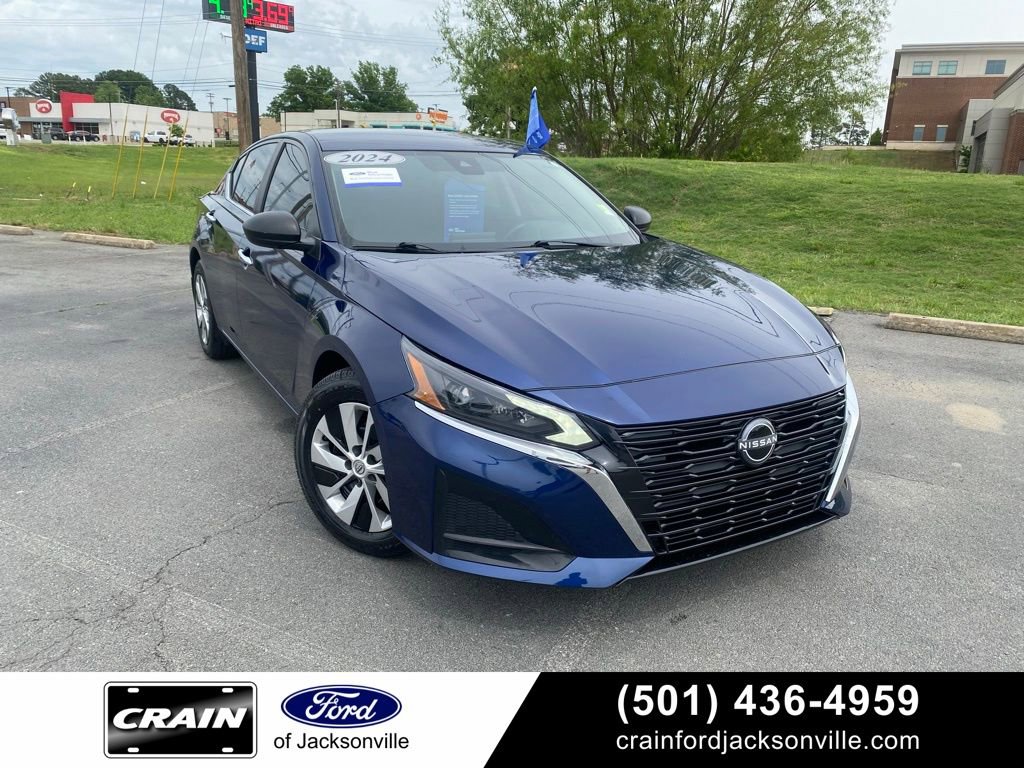 Used 2024 Nissan Altima 2.5 S FWD image 1