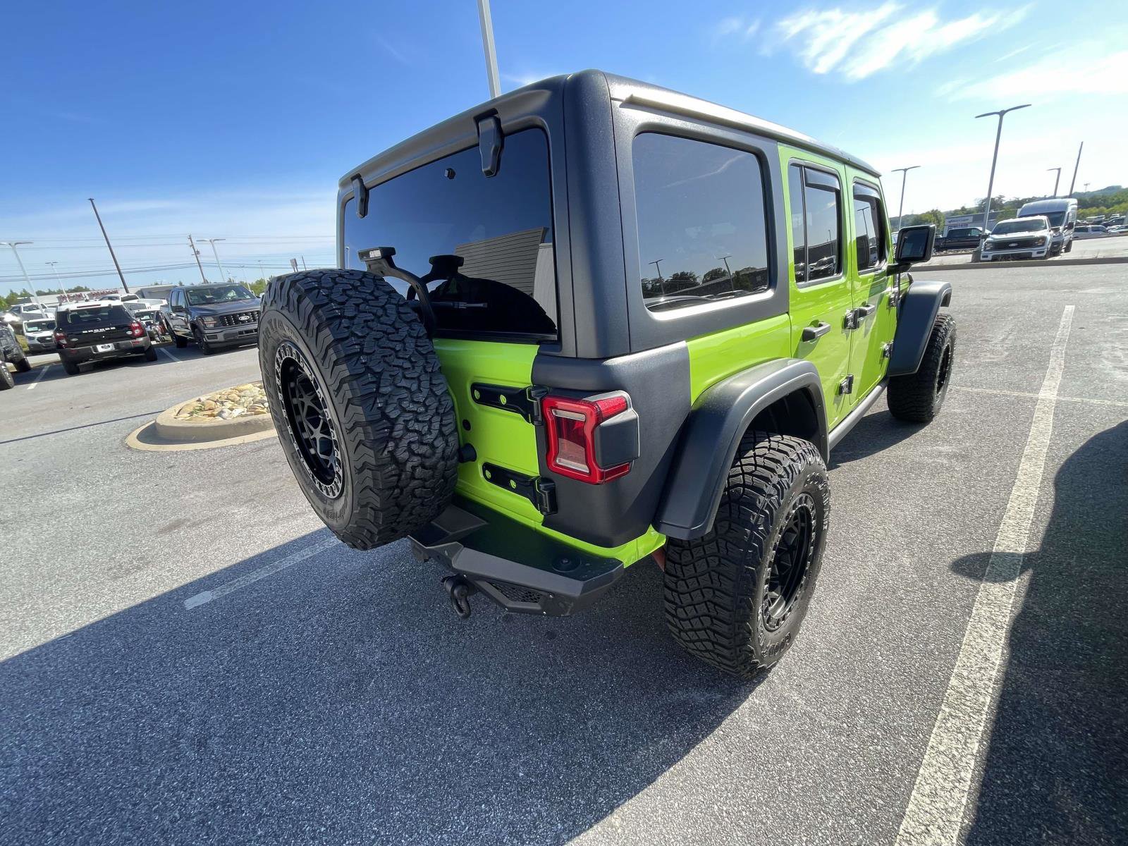 Used 2021 Jeep Wrangler Unlimited Rubicon AWD/4WD image 12
