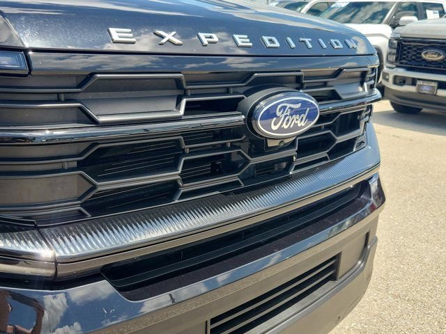 Certified 2025 Ford Expedition Max Active AWD/4WD image 7