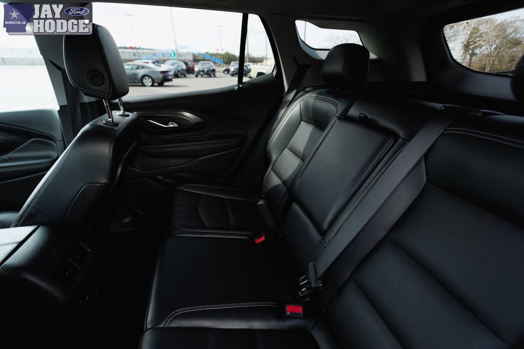 Used 2024 GMC Terrain SLT image 8
