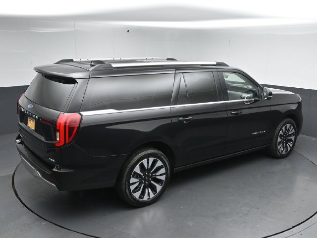 Certified 2025 Ford Expedition Max Platinum w/ Driver's Package AWD/4WD image 50
